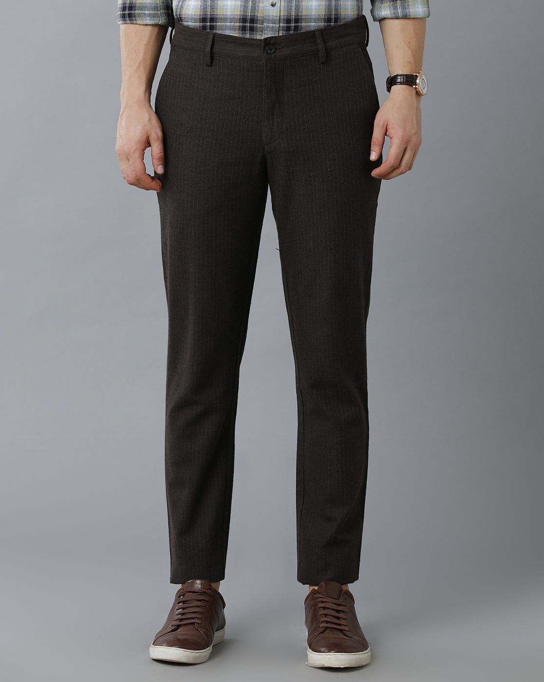 Relaxed Mid Waist Trousers Brown | NA-KD