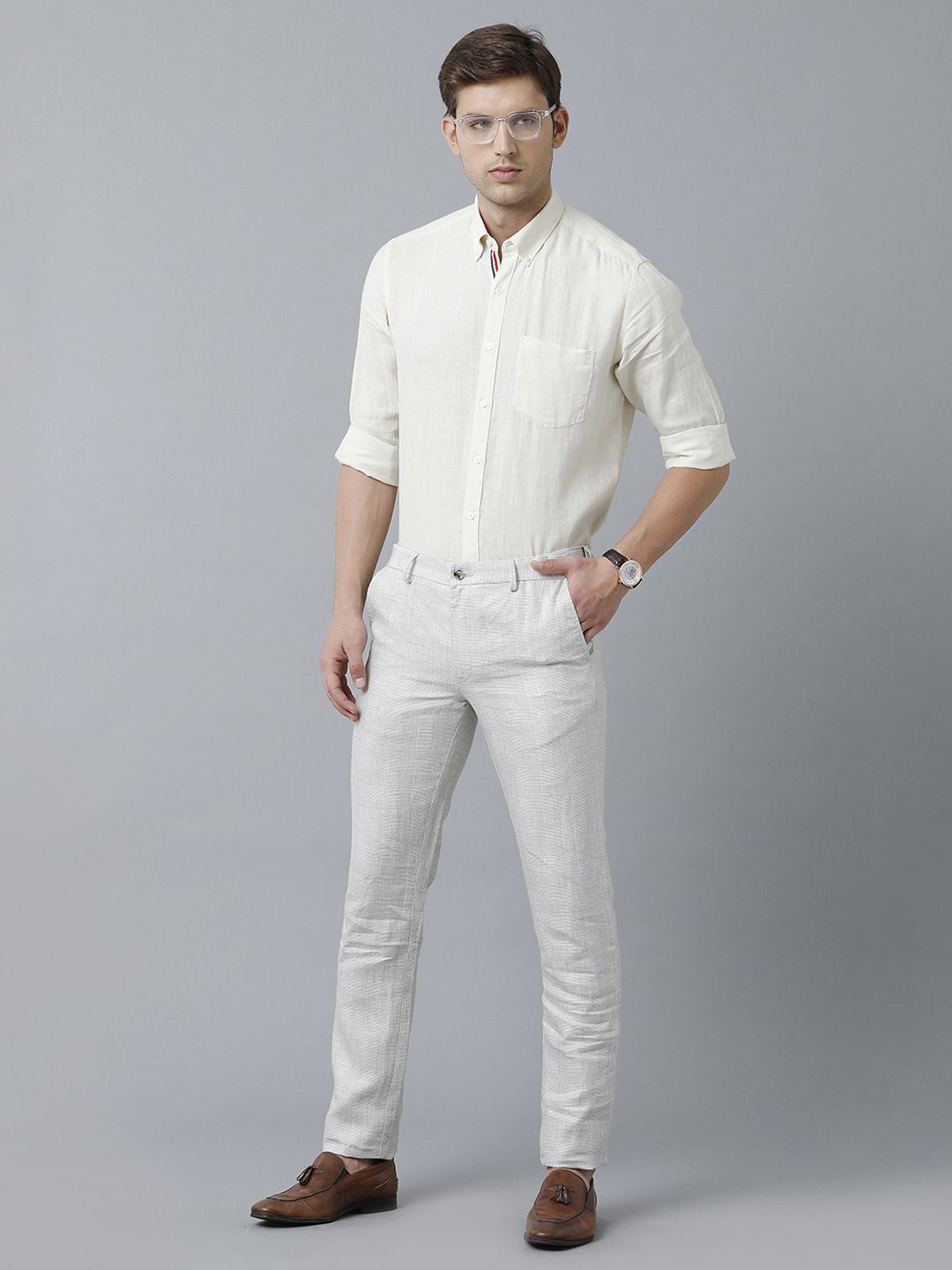 Buy Men White Custom Fit Solid Casual Trousers Online - 717018 | Allen Solly