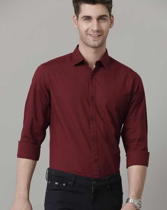 Cavallo By Linen Club Men's Maroon Solid Contemporary Fit Full Sleeve Casual Shirt