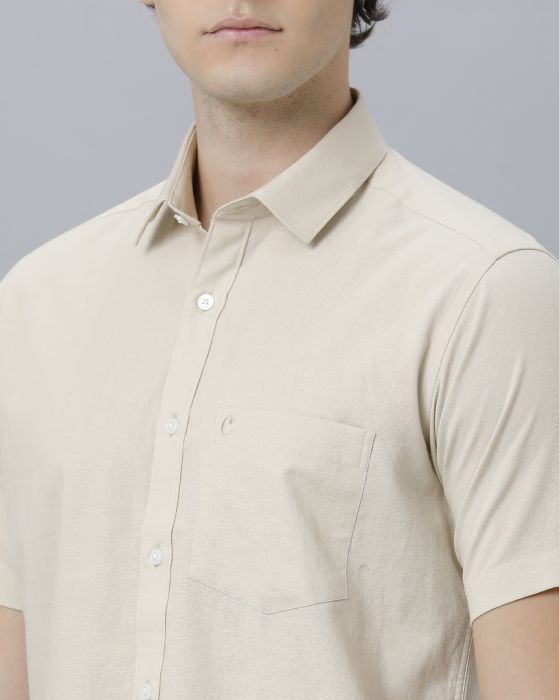 Cavallo By Linen Club Men's Cotton Linen Beige Solid Regular Fit Half Sleeve Casual Shirt