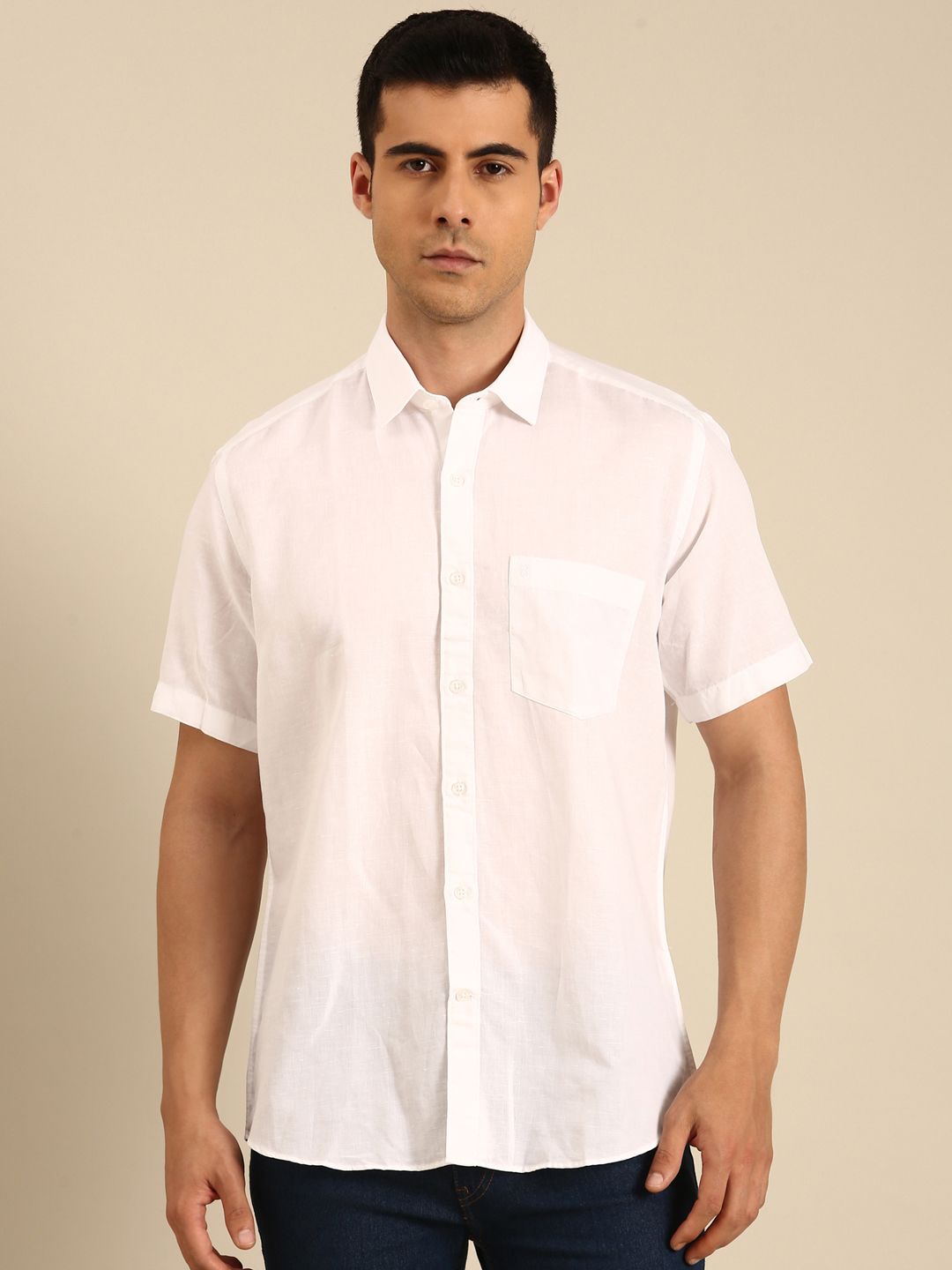 CAVALLO by Linen Club Men's Linen Blend White Solid Contemporary Fit Half Sleeves Casual Shirt With Pocket