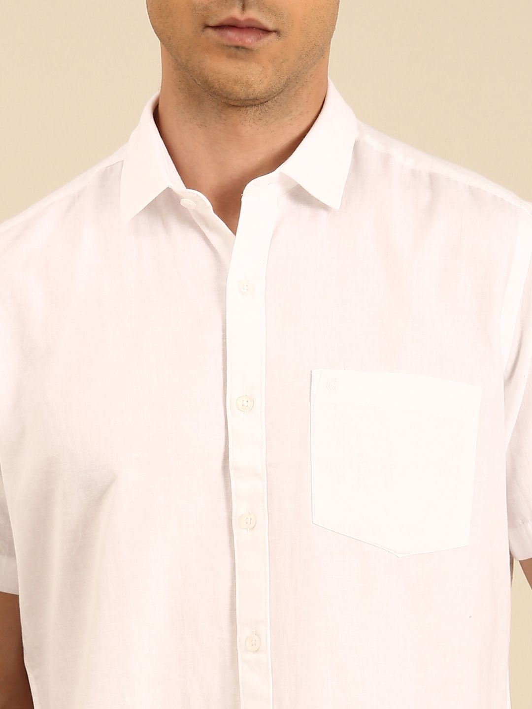 CAVALLO by Linen Club Men's Linen Blend White Solid Contemporary Fit Half Sleeves Casual Shirt