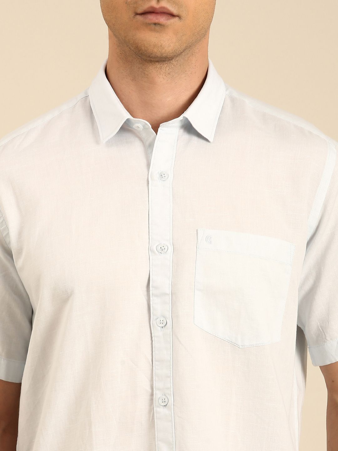 CAVALLO by Linen Club Men's Linen Blend Ice Blue Solid Contemporary Fit Half Sleeves Casual Shirt