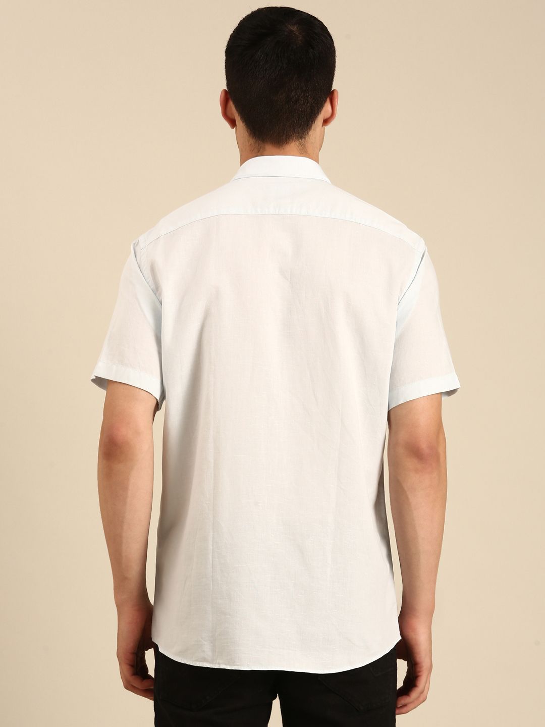 CAVALLO by Linen Club Men's Linen Blend Ice Blue Solid Contemporary Fit Half Sleeves Casual Shirt