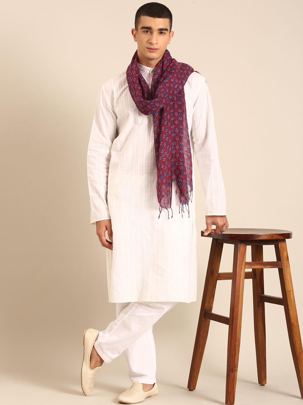 Linen Club Unisex Linen Stole Geometric Maroon  (Size:Free)