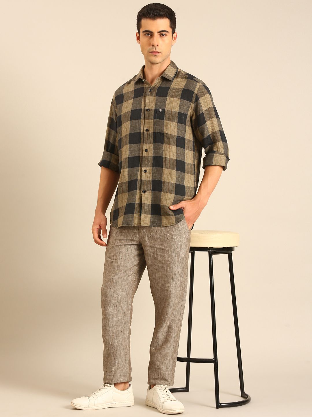Linen Club Men's Linen Brown Solid Contemporary Fit Casual Trouser LCTRCHN020087