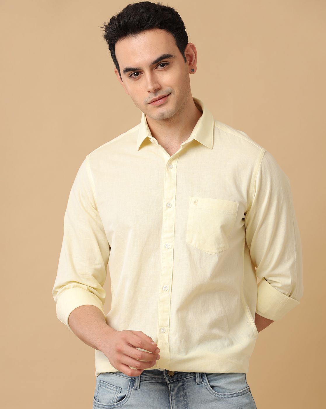 Cavallo By Linen Club Men's Yellow Chambray Contemporary Fit Full Sleeve Casual Shirt