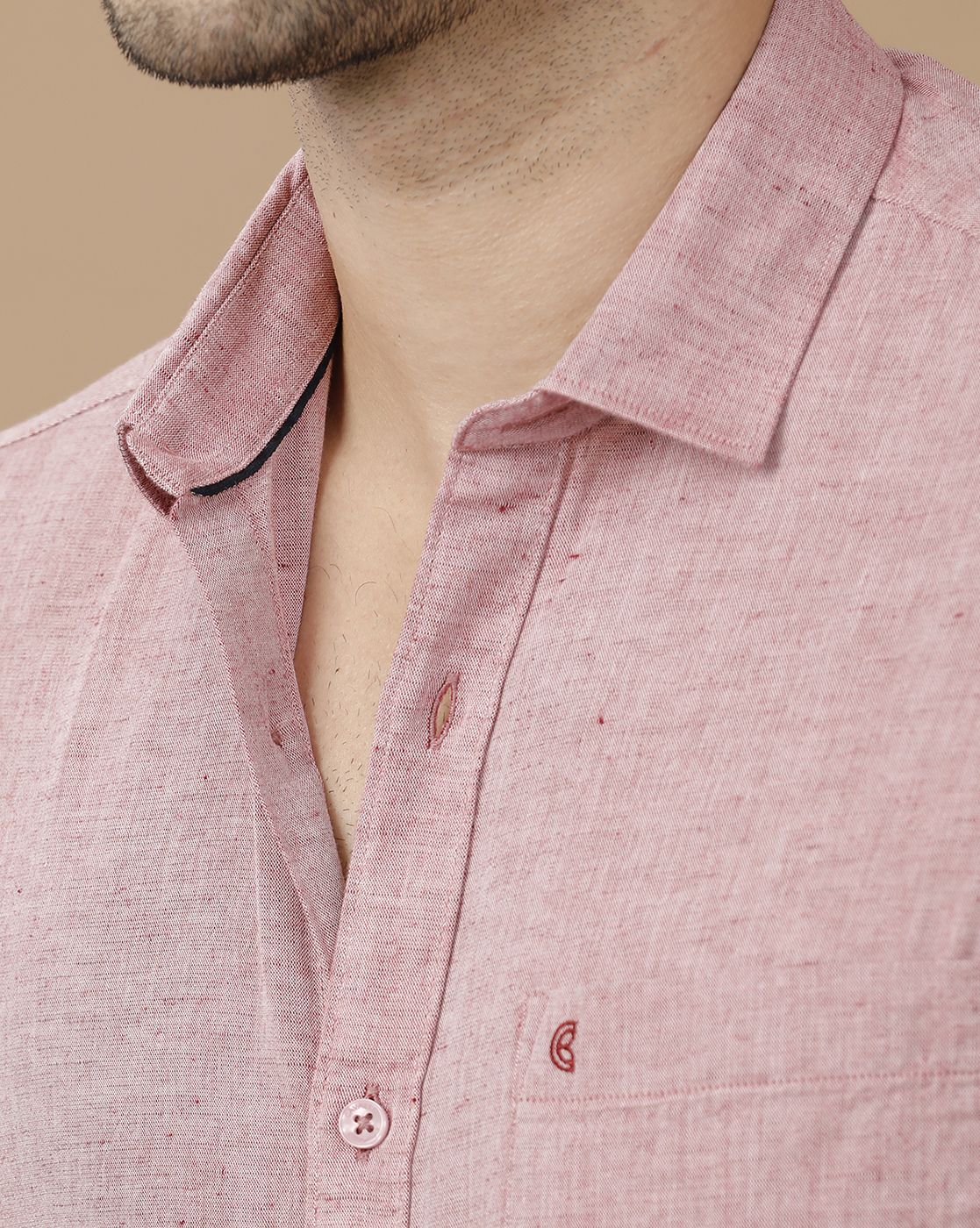 Men's Blended Linen Red Solid Contemporary Fit Full Sleeve Casual Shirt