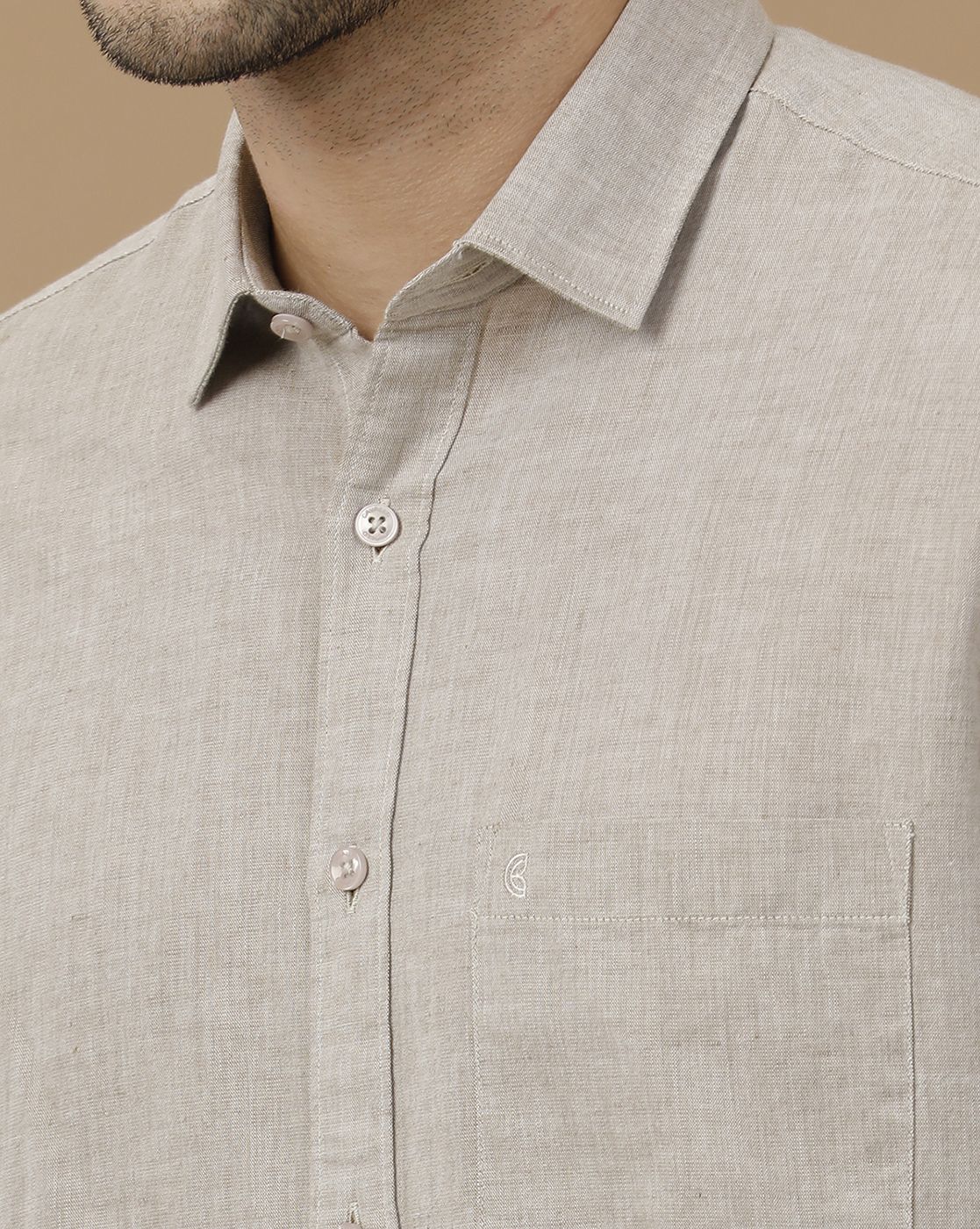 Men's Blended Linen Beige Solid Contemporary Fit Full Sleeve Casual Shirt