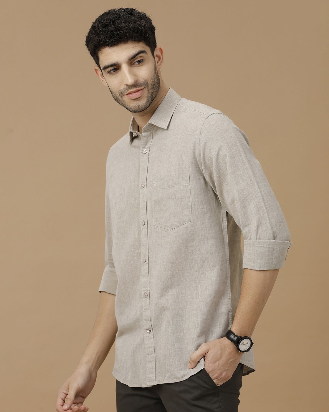 Men's Blended Linen Beige Solid Contemporary Fit Full Sleeve Casual Shirt