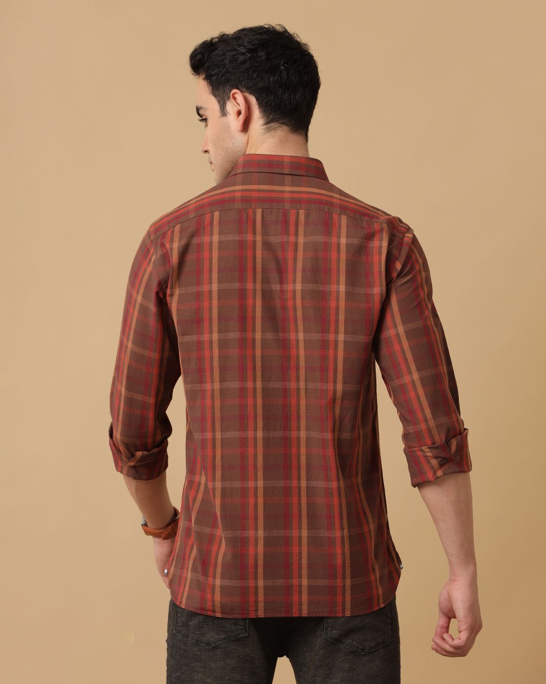 Men's Blended Linen Brown Checked Contemporary Fit Full Sleeve Casual Shirt