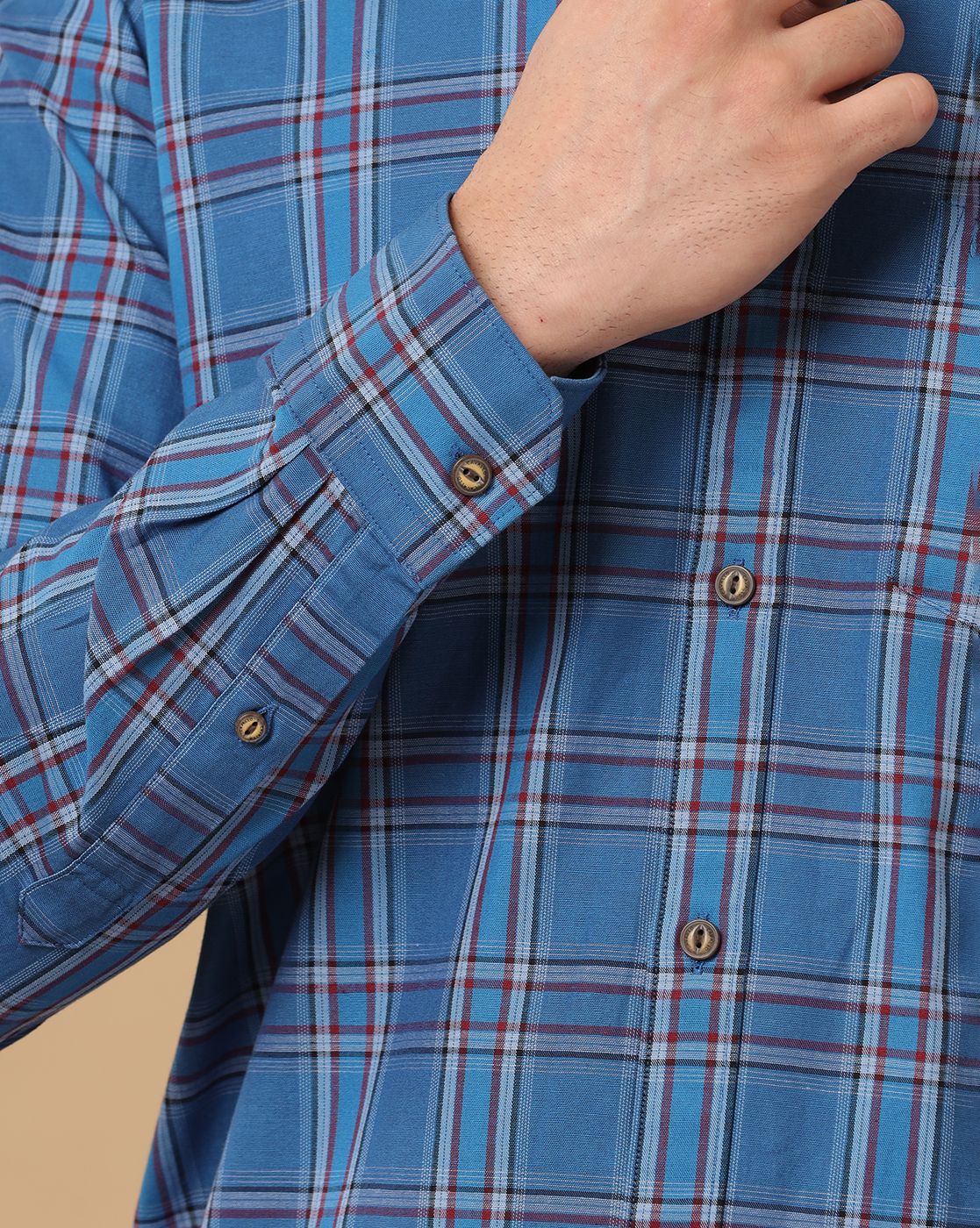 Men's Blended Linen Blue Checked Contemporary Fit Full Sleeve Casual Shirt