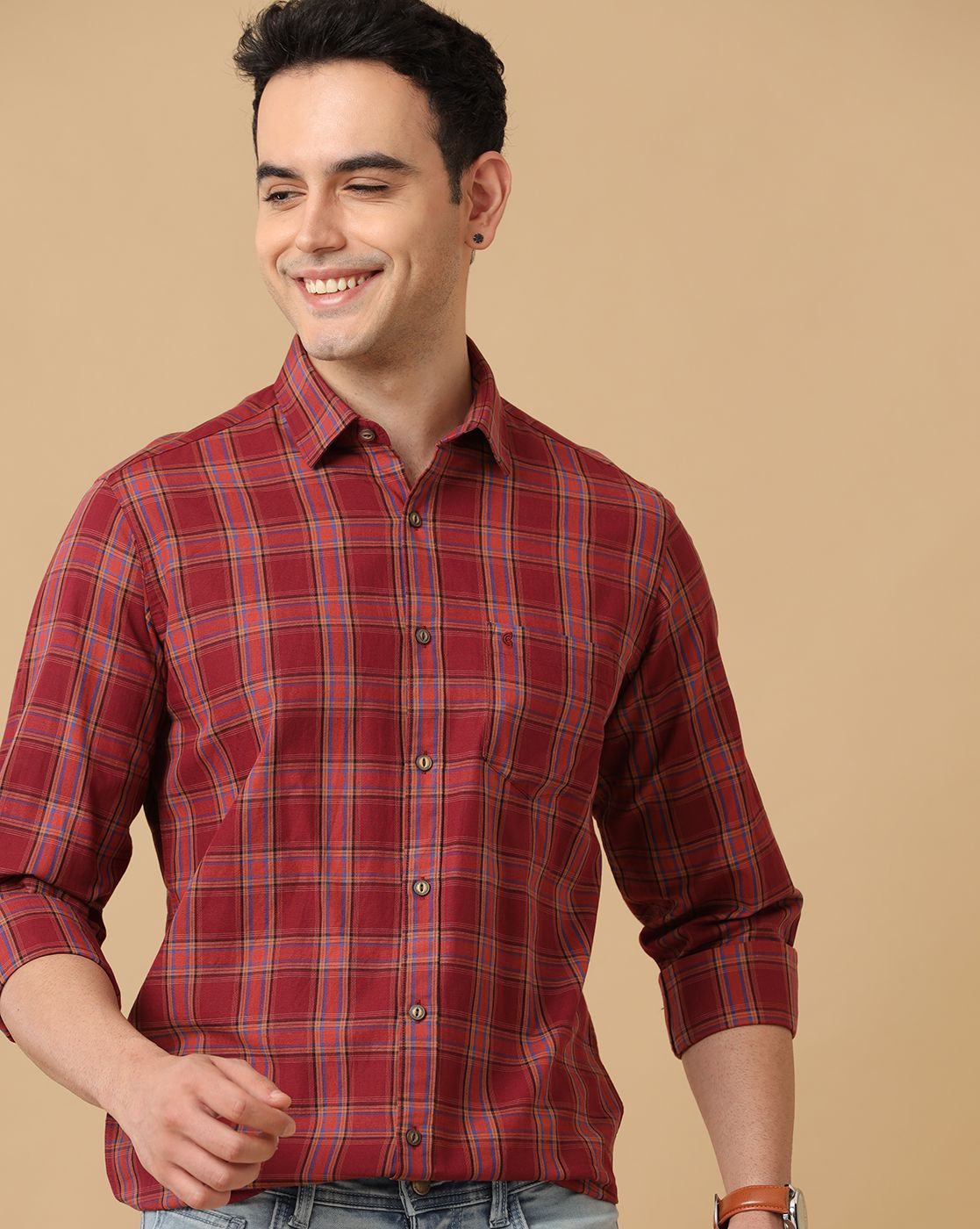 Men's Blended Linen Maroon Checked Contemporary Fit Full Sleeve Casual Shirt