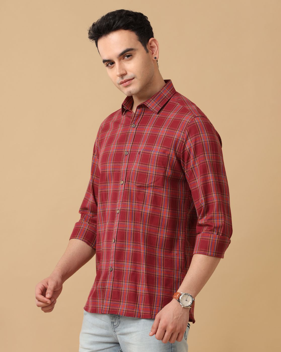 Men's Blended Linen Maroon Checked Contemporary Fit Full Sleeve Casual Shirt