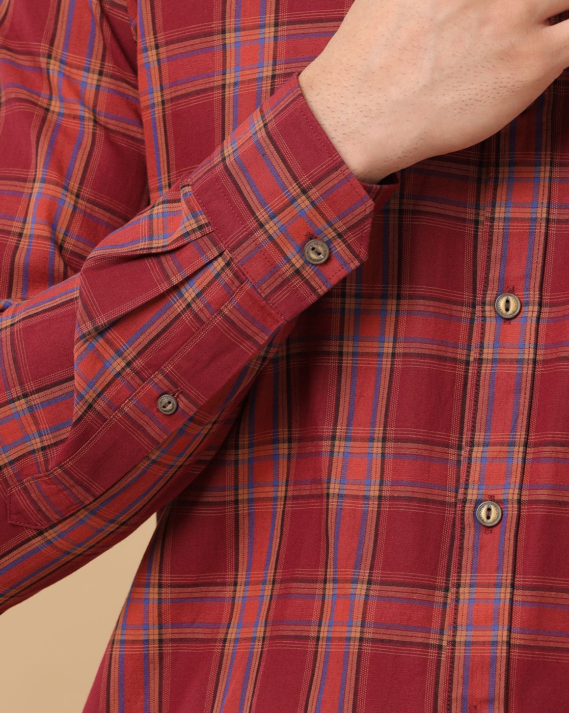 Men's Blended Linen Maroon Checked Contemporary Fit Full Sleeve Casual Shirt