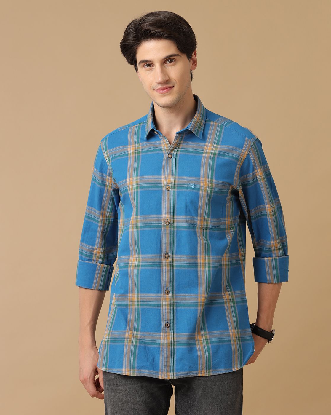Men's Blended Linen Blue Checked Contemporary Fit Full Sleeve Casual Shirt