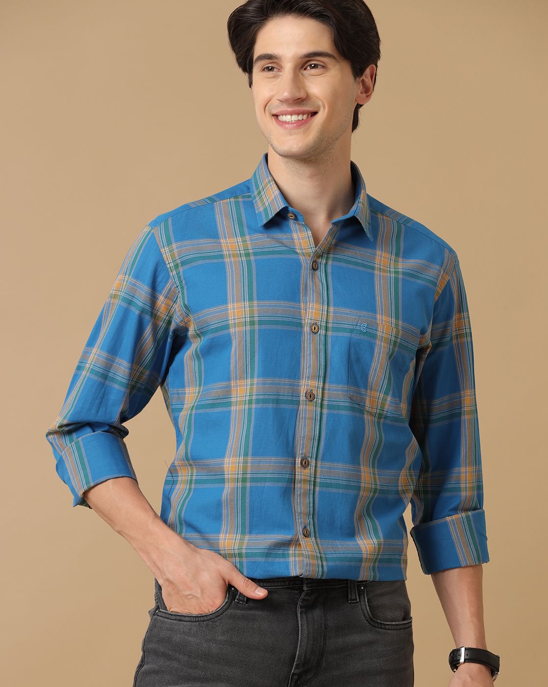 Men's Blended Linen Blue Checked Contemporary Fit Full Sleeve Casual Shirt