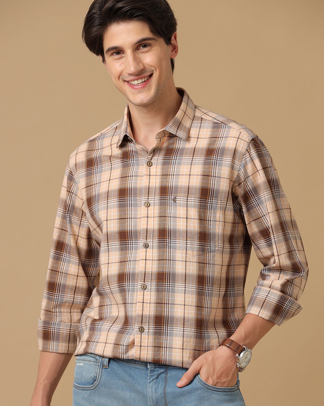 Men's Blended Linen Brown Checked Contemporary Fit Full Sleeve Casual Shirt