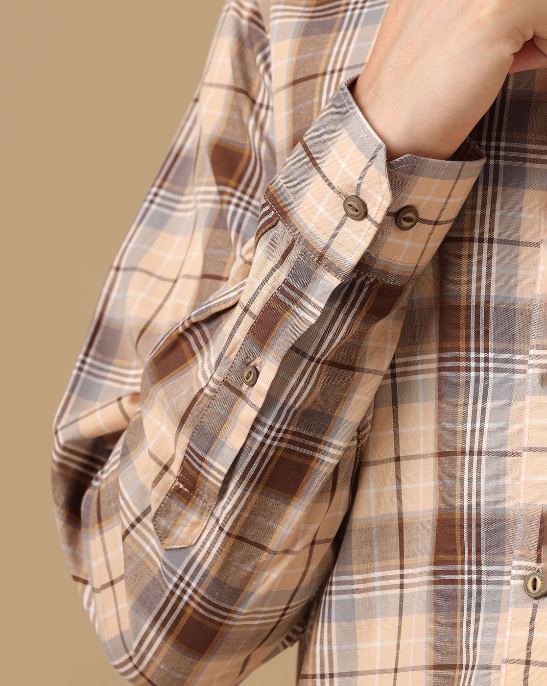 Men's Blended Linen Brown Checked Contemporary Fit Full Sleeve Casual Shirt