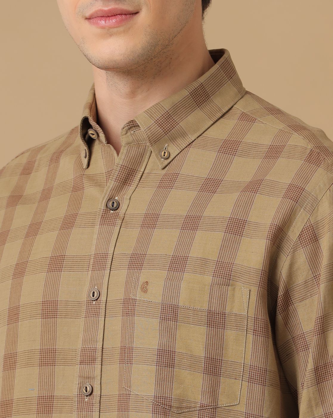 Men's Blended Linen Brown Checked Contemporary Fit Full Sleeve Casual Shirt