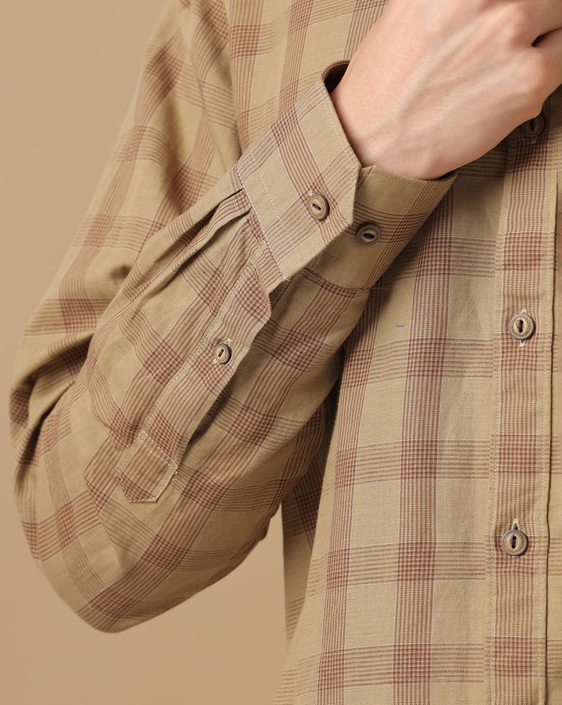 Men's Blended Linen Brown Checked Contemporary Fit Full Sleeve Casual Shirt