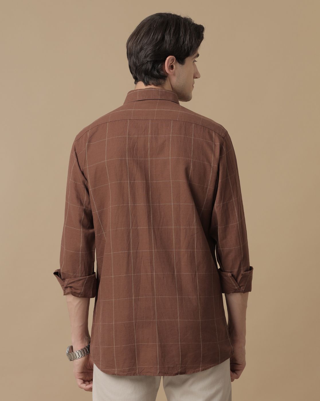 Men's Blended Linen Brown Checked Contemporary Fit Full Sleeve Casual Shirt