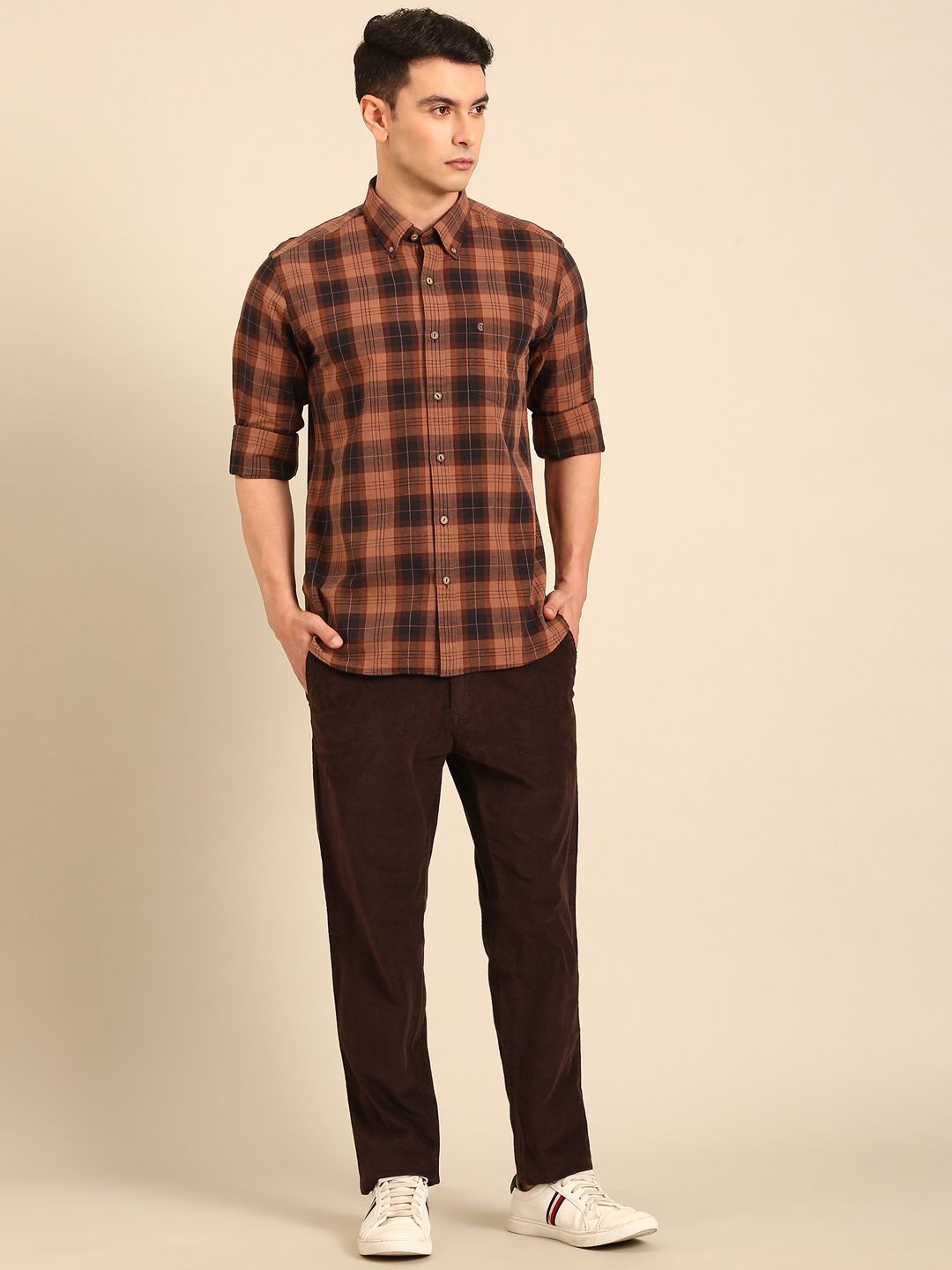 CAVALLO by Linen Club Men's Blended Linen Brown Checkered Contemporary Fit Full Sleeve Casual Shirt