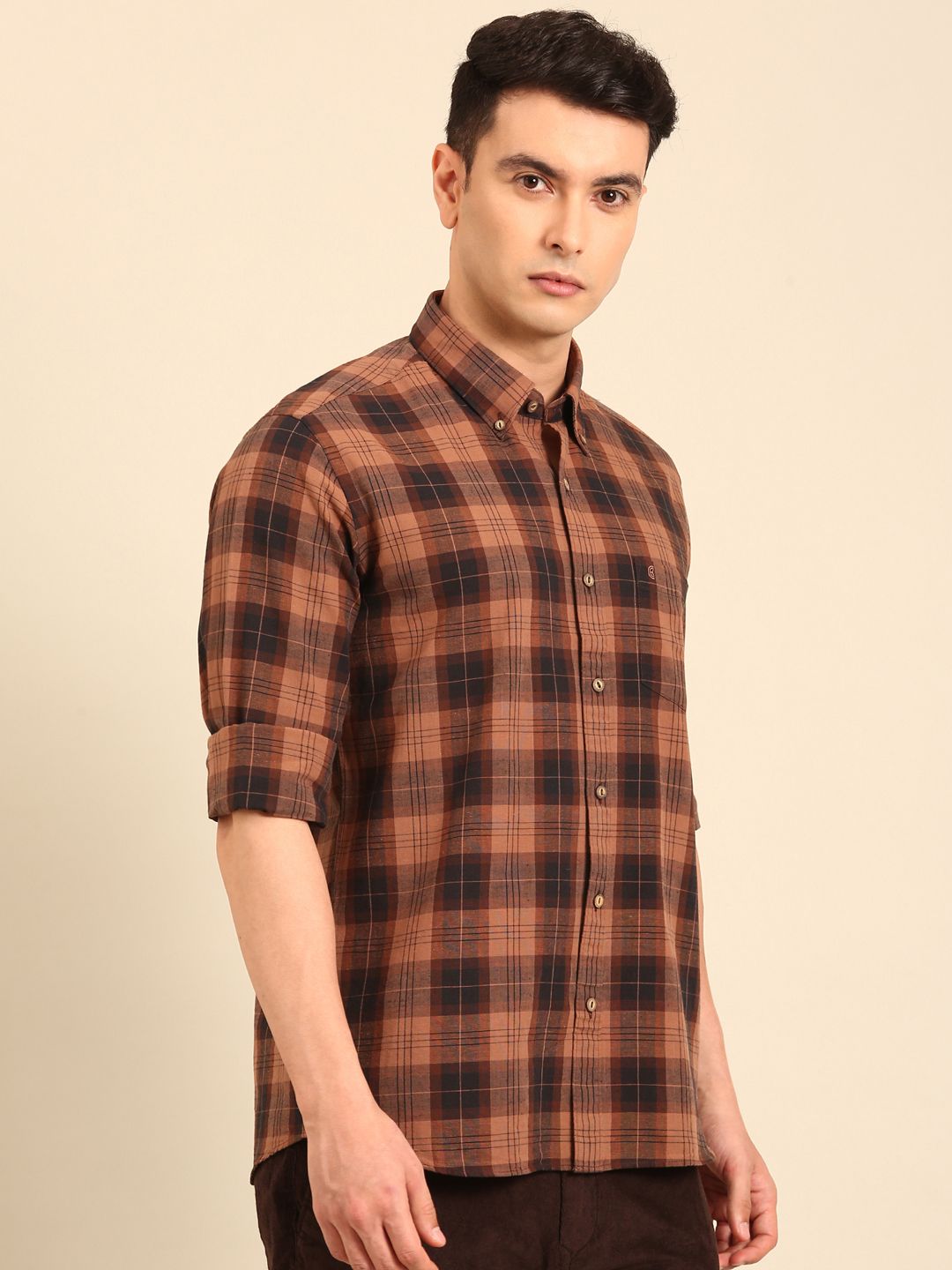 CAVALLO by Linen Club Men's Blended Linen Brown Checkered Contemporary Fit Full Sleeve Casual Shirt