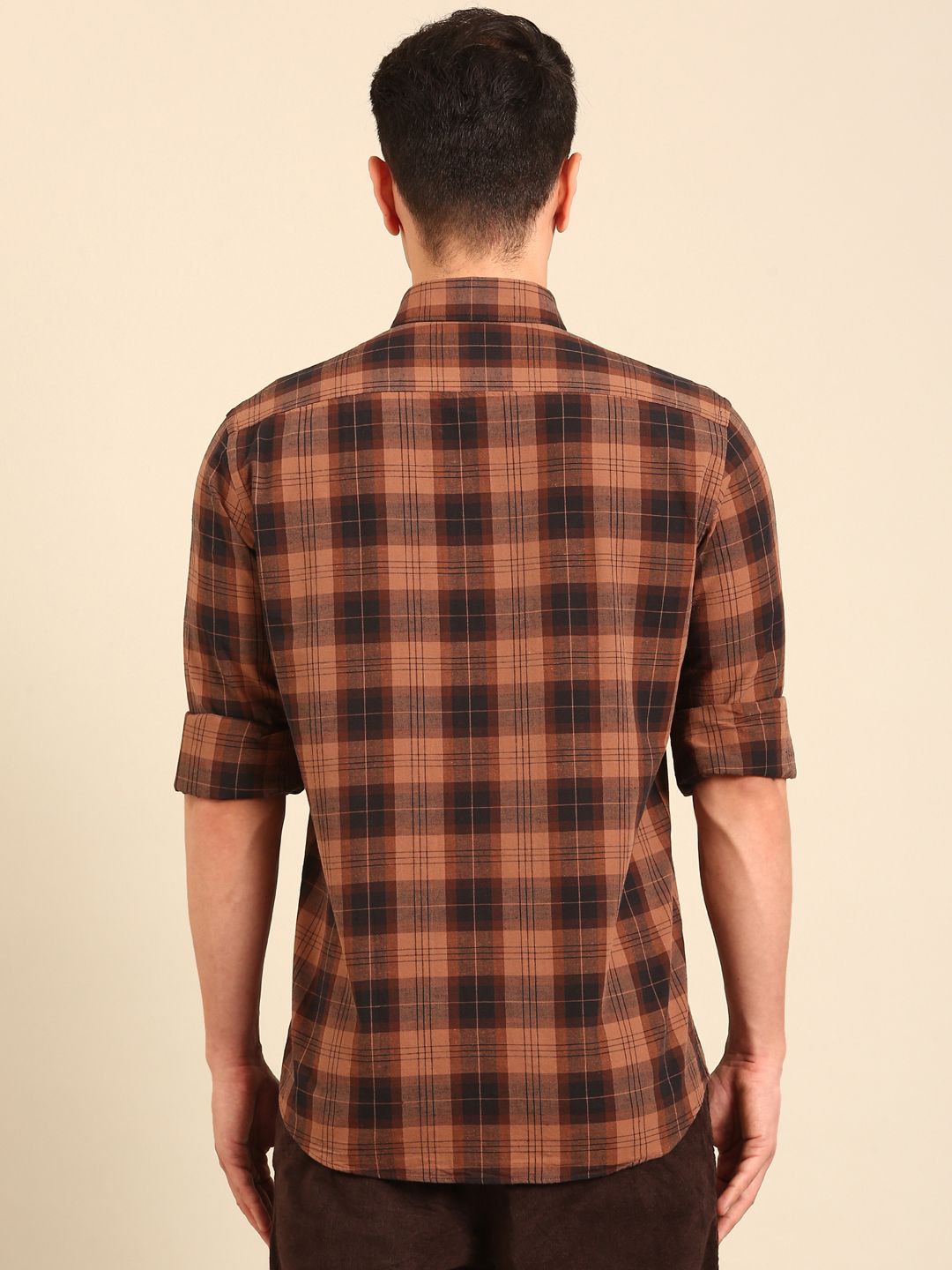 CAVALLO by Linen Club Men's Blended Linen Brown Checkered Contemporary Fit Full Sleeve Casual Shirt