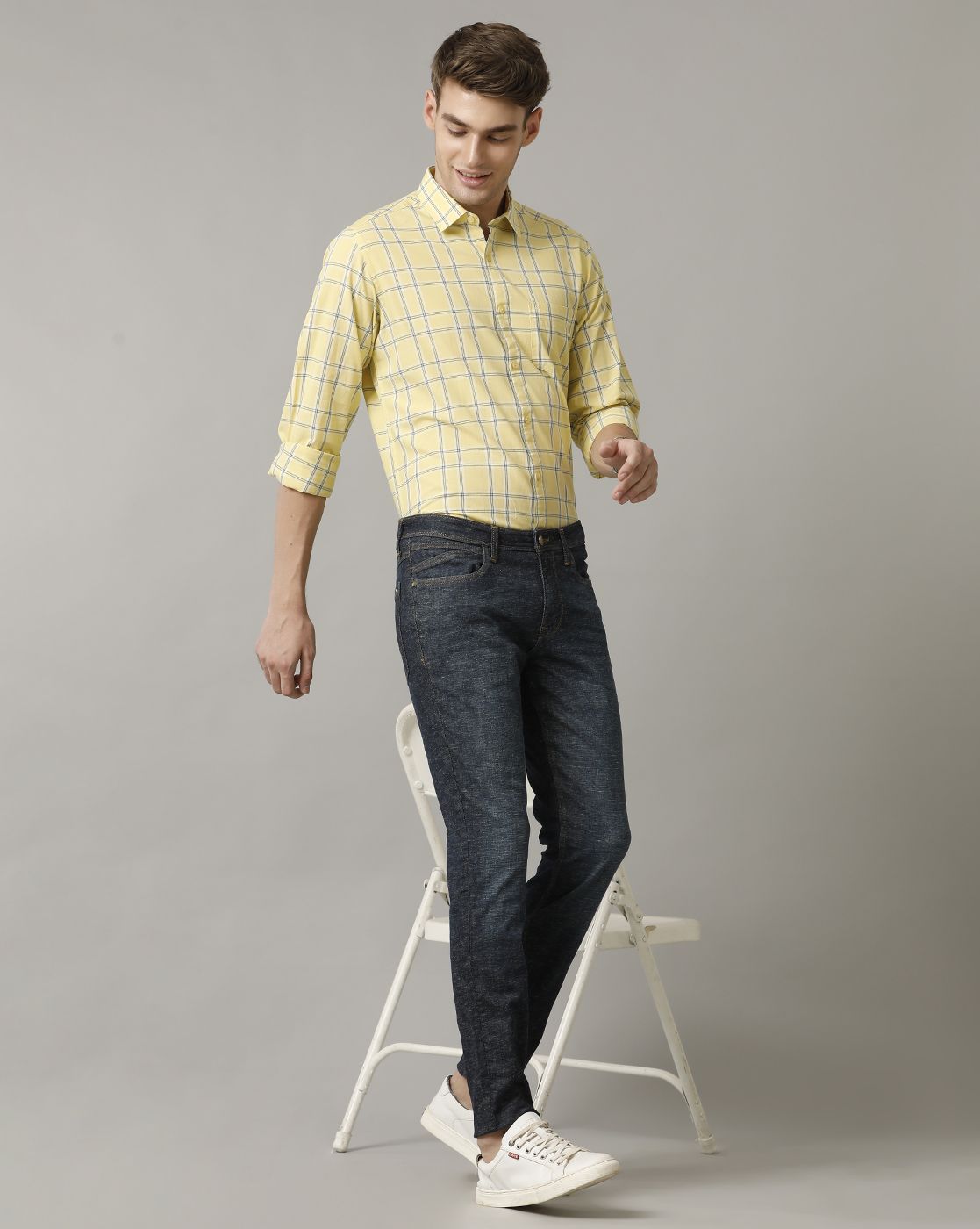 Men's Blended Linen Yellow Checked Contemporary Fit Full Sleeve Casual Shirt