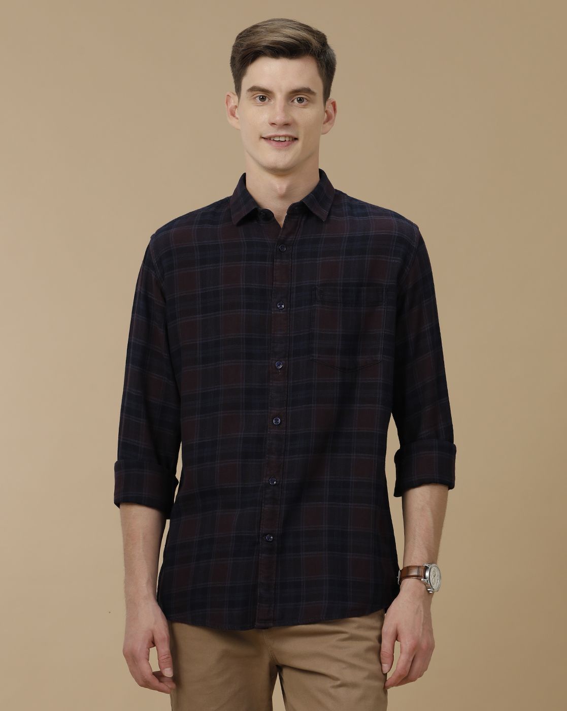 Men's Blended Linen Blue Checked Contemporary Fit Full Sleeve Casual Shirt