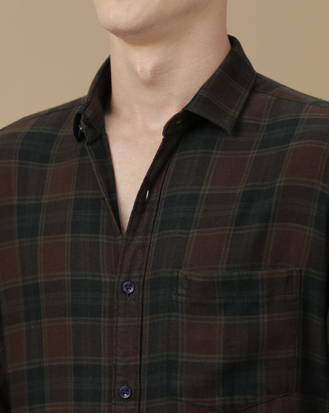 Men's Blended Linen Brown Checked Contemporary Fit Full Sleeve Casual Shirt