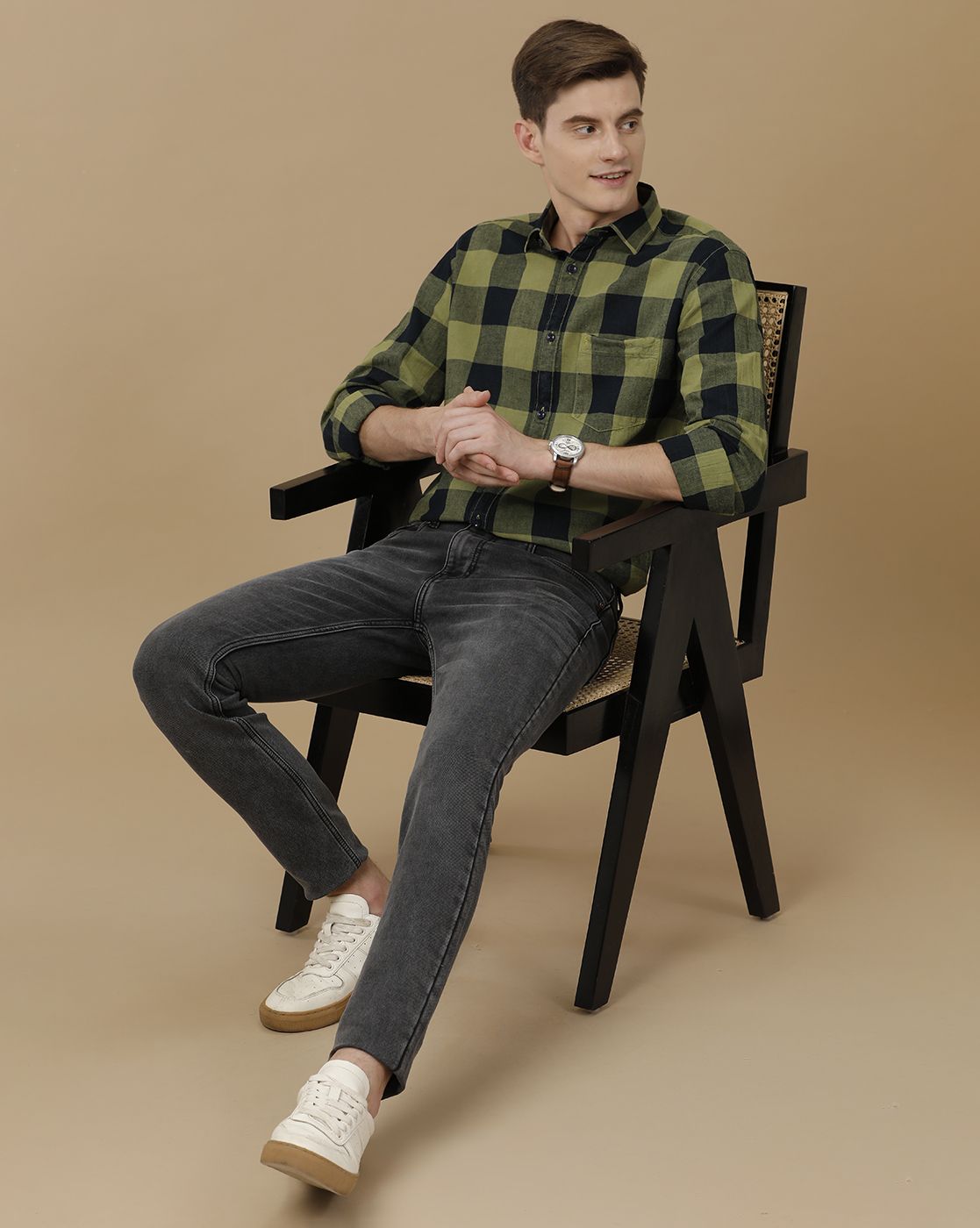 Men's Blended Linen Green Checked Contemporary Fit Full Sleeve Casual Shirt