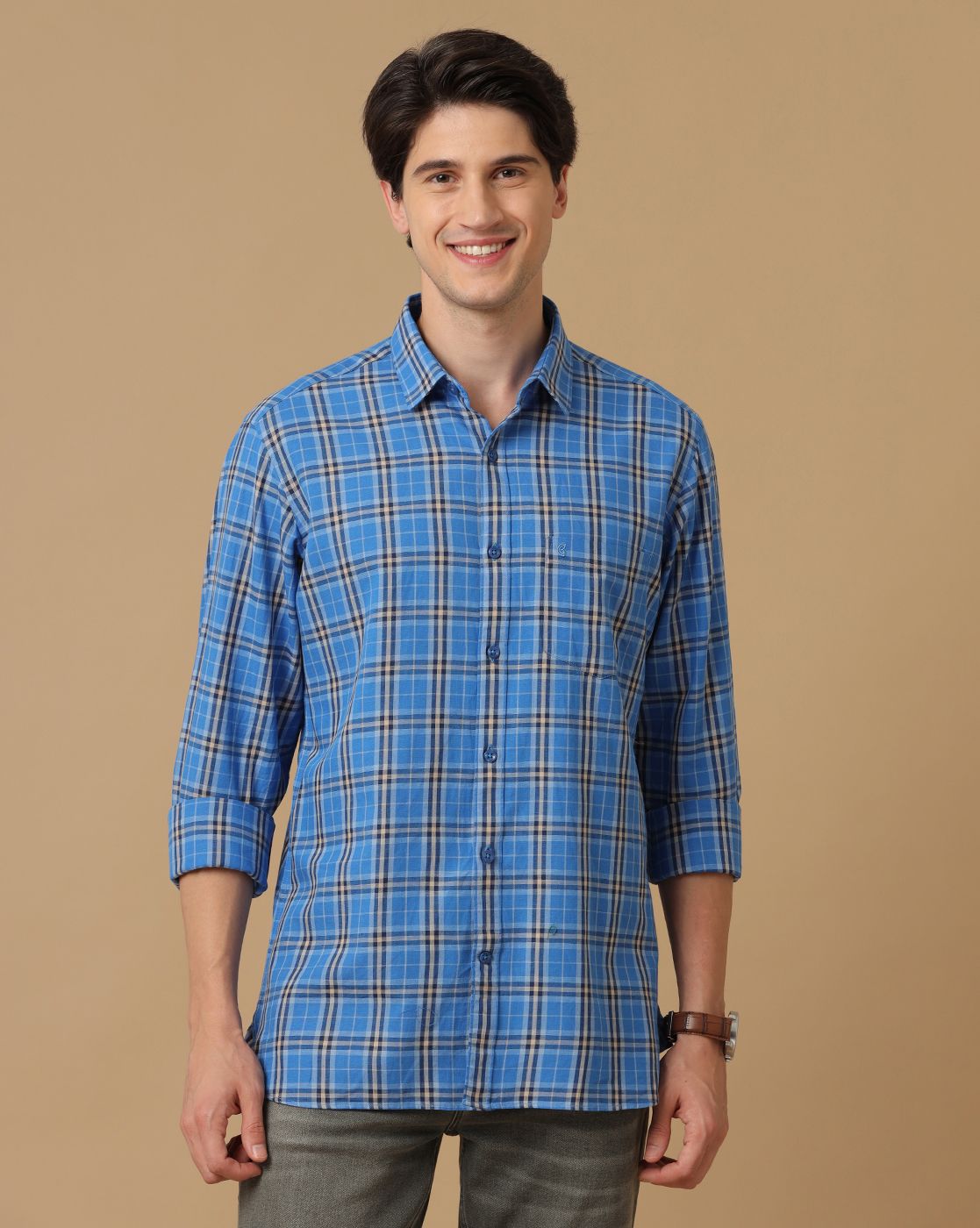 Men's Blended Linen Blue Checked Contemporary Fit Full Sleeve Casual Shirt