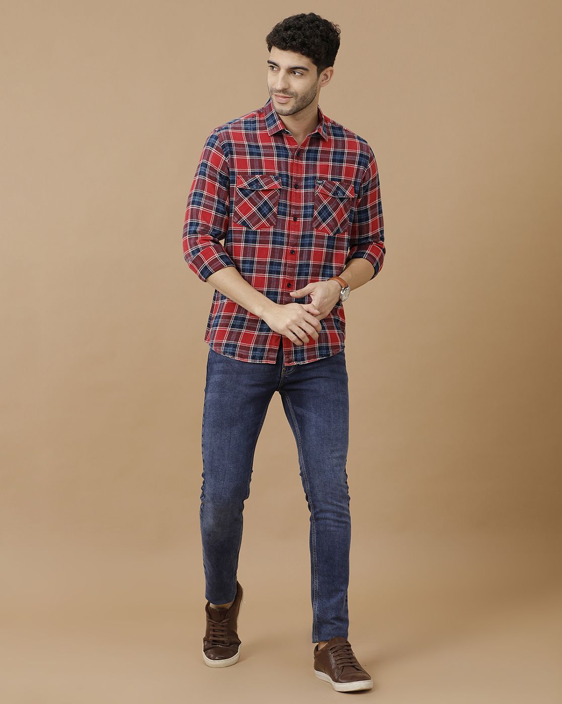 Men's Blended Linen Red Checked Contemporary Fit Full Sleeve Casual Shirt