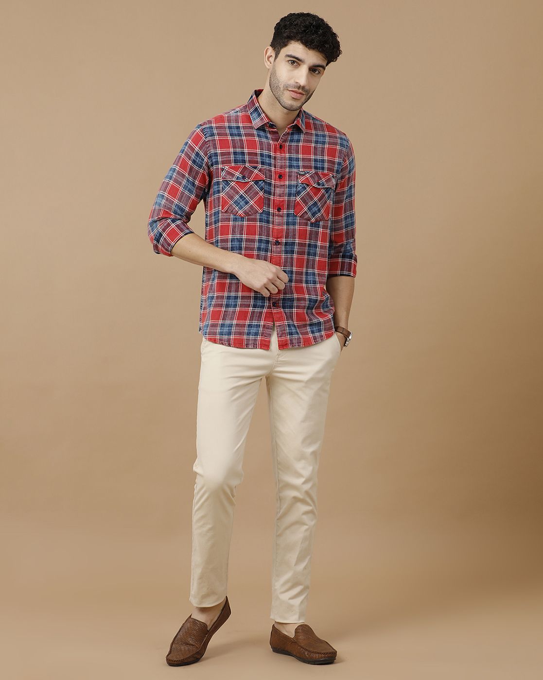 Men's Blended Linen Red Checked Contemporary Fit Full Sleeve Casual Shirt