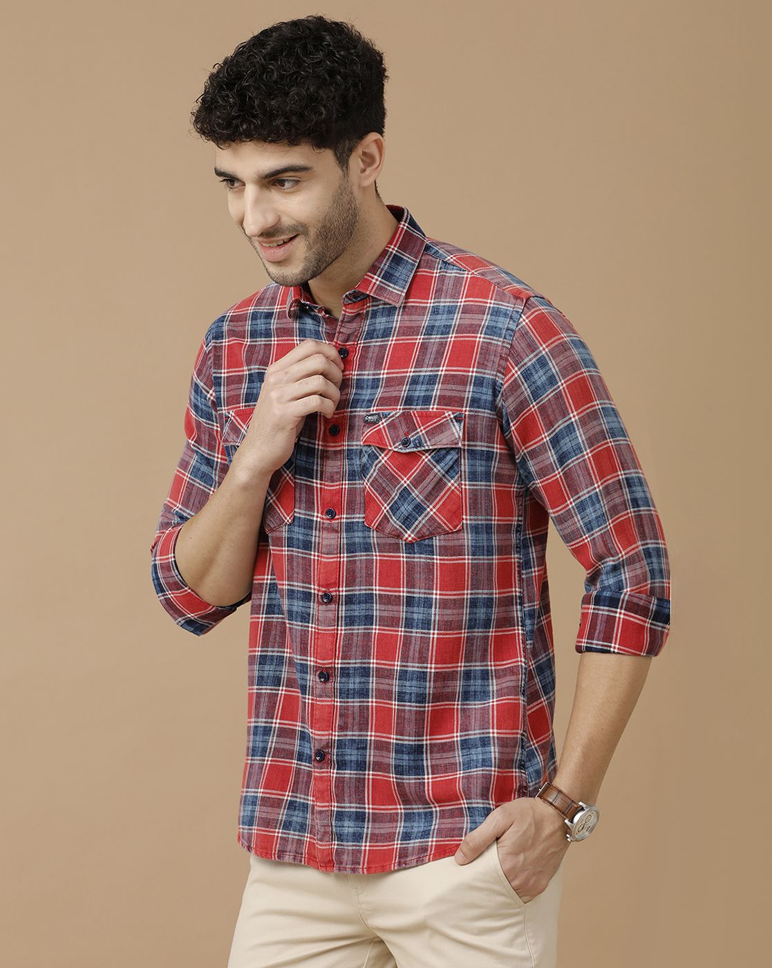 Men's Blended Linen Red Checked Contemporary Fit Full Sleeve Casual Shirt
