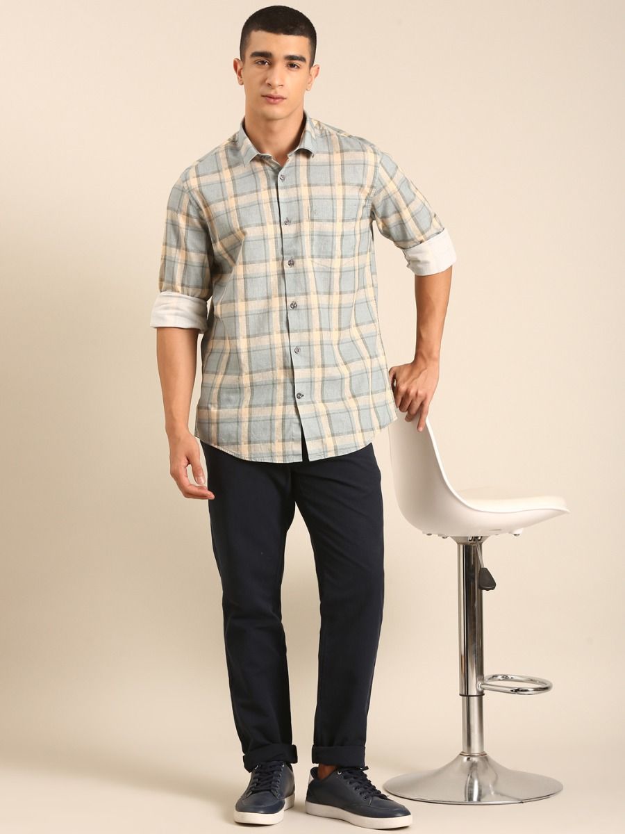 CAVALLO by Linen Club Men's Blended Linen Grey Checkered Contemporary Fit Full Sleeve Casual Shirt