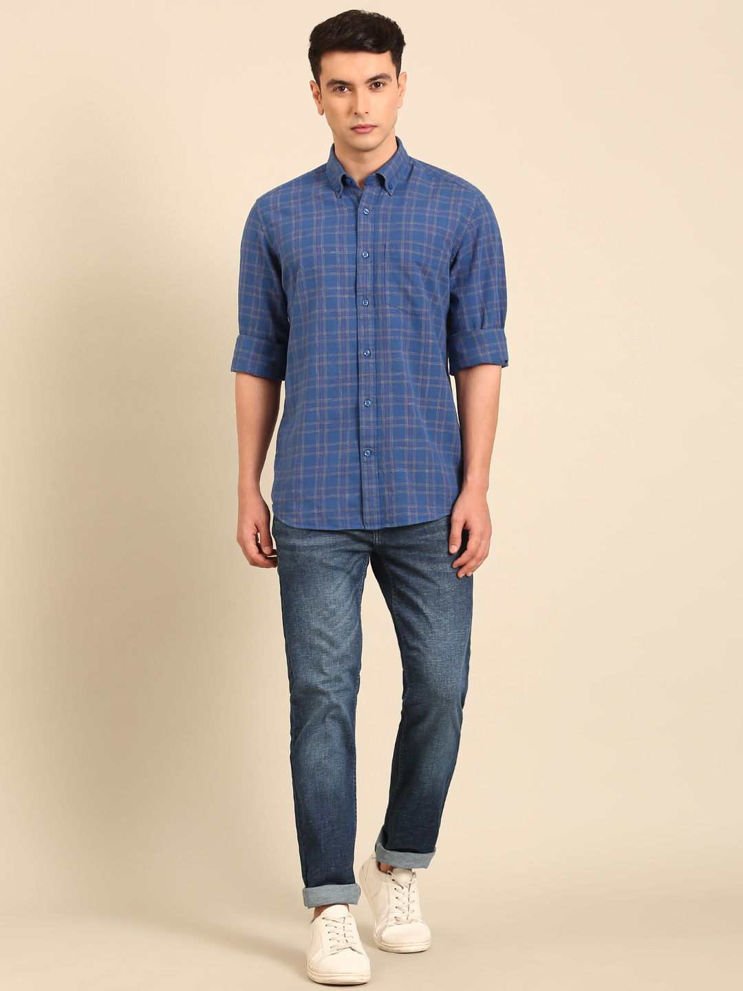 CAVALLO by Linen Club Men's Blended Linen Blue Checkered Contemporary Fit Full Sleeve Casual Shirt