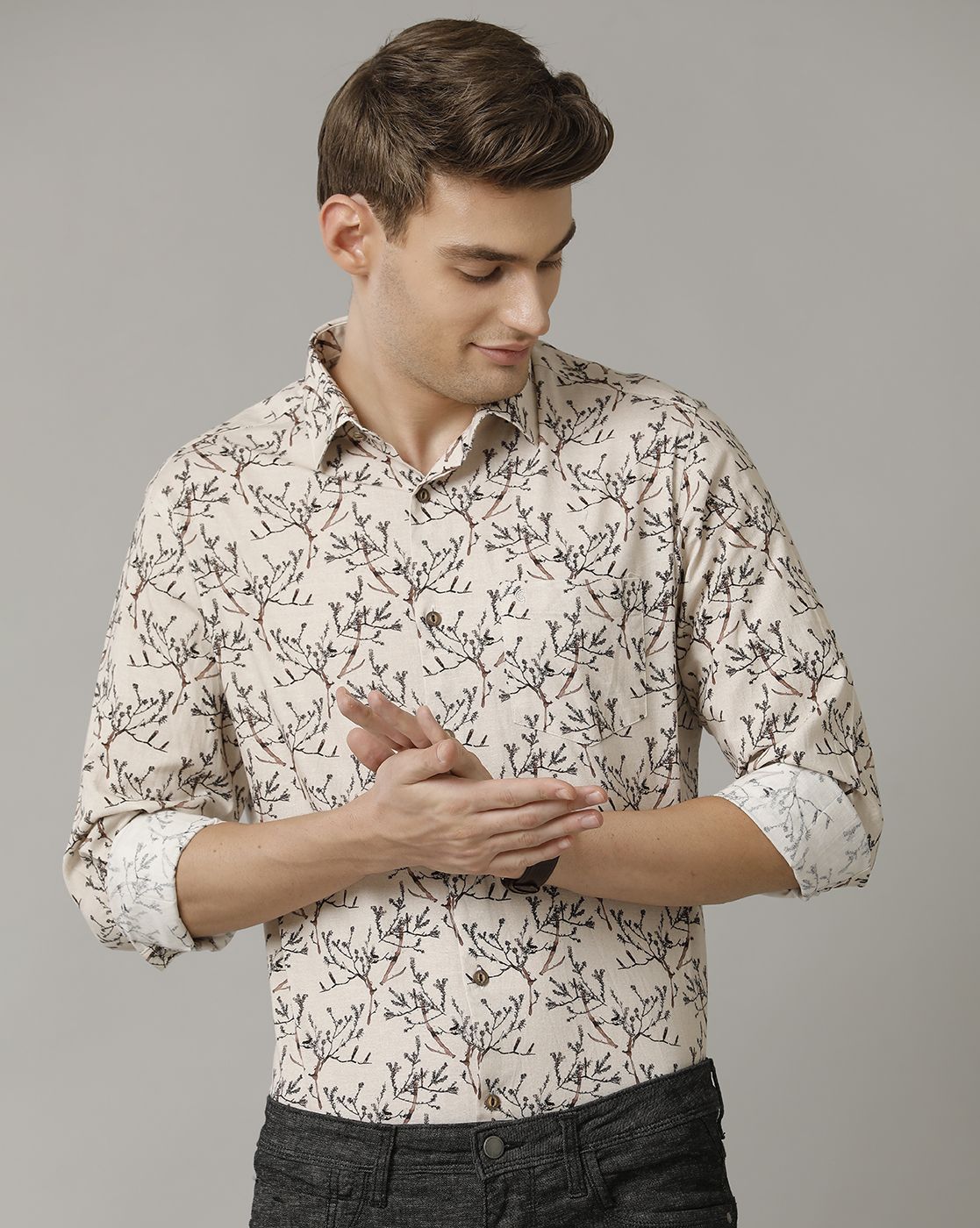 Men's Blended Linen Black Printed Contemporary Fit Full Sleeve Sleeve Casual Shirt