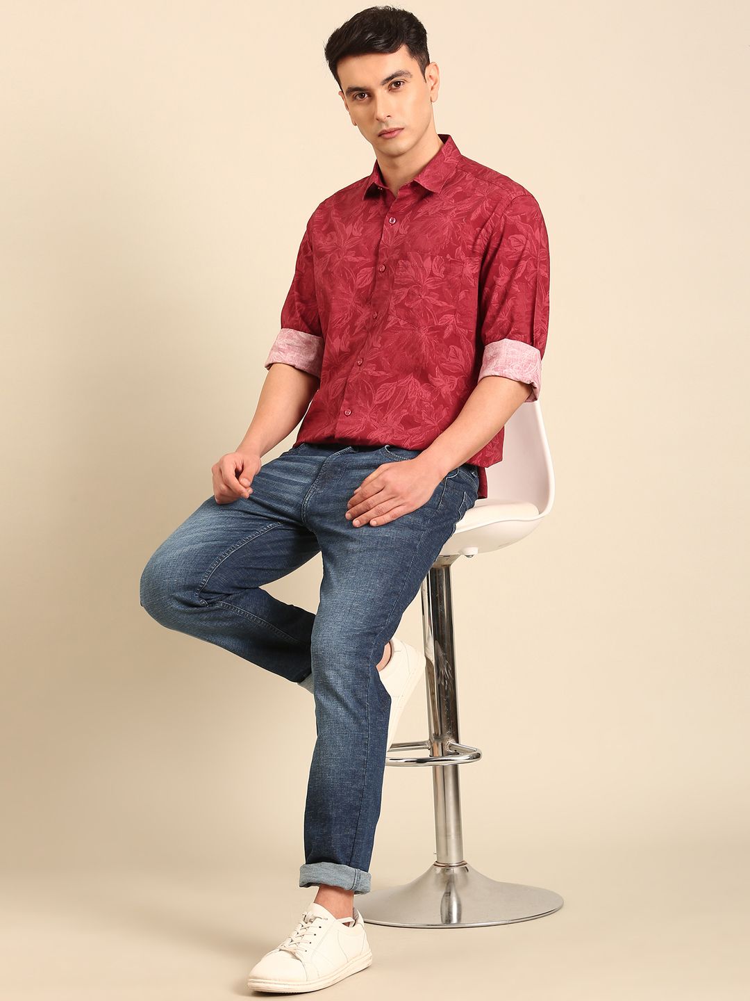 CAVALLO by Linen Club Men's Blended Linen Red Printed Contemporary Fit Full Sleeve Casual Shirt