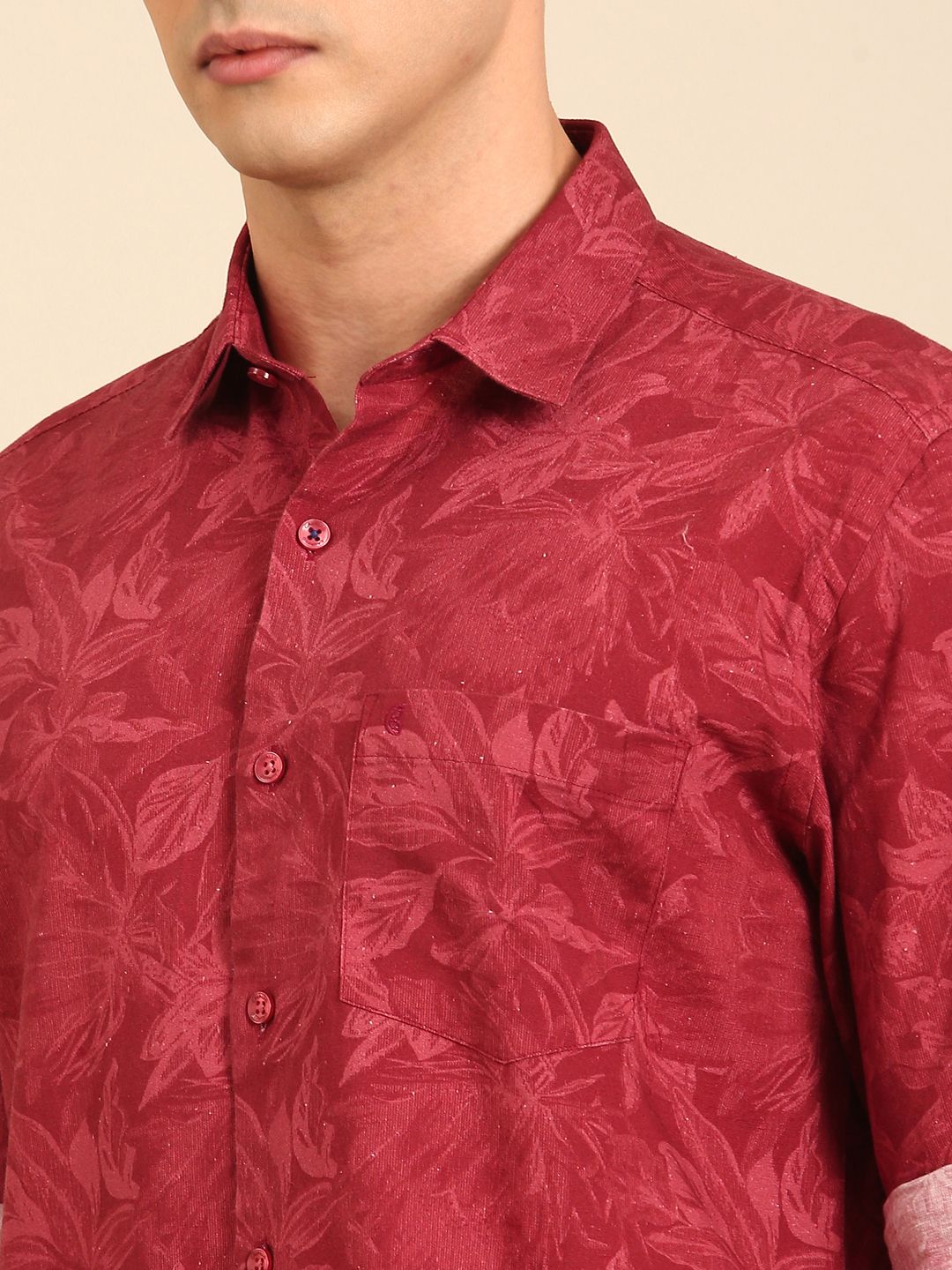 CAVALLO by Linen Club Men's Blended Linen Red Printed Contemporary Fit Full Sleeve Casual Shirt