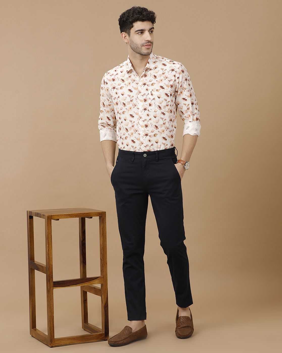 Men's Blended Linen Brown Printed Contemporary Fit Full Sleeve Casual Shirt