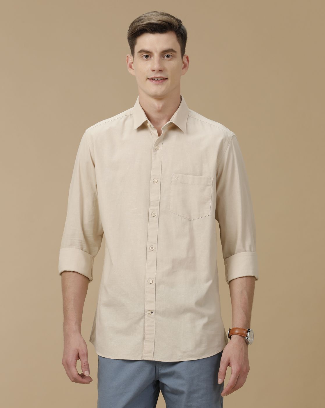 Men's Blended Linen Beige Solid Contemporary Fit Full Sleeve Casual Shirt