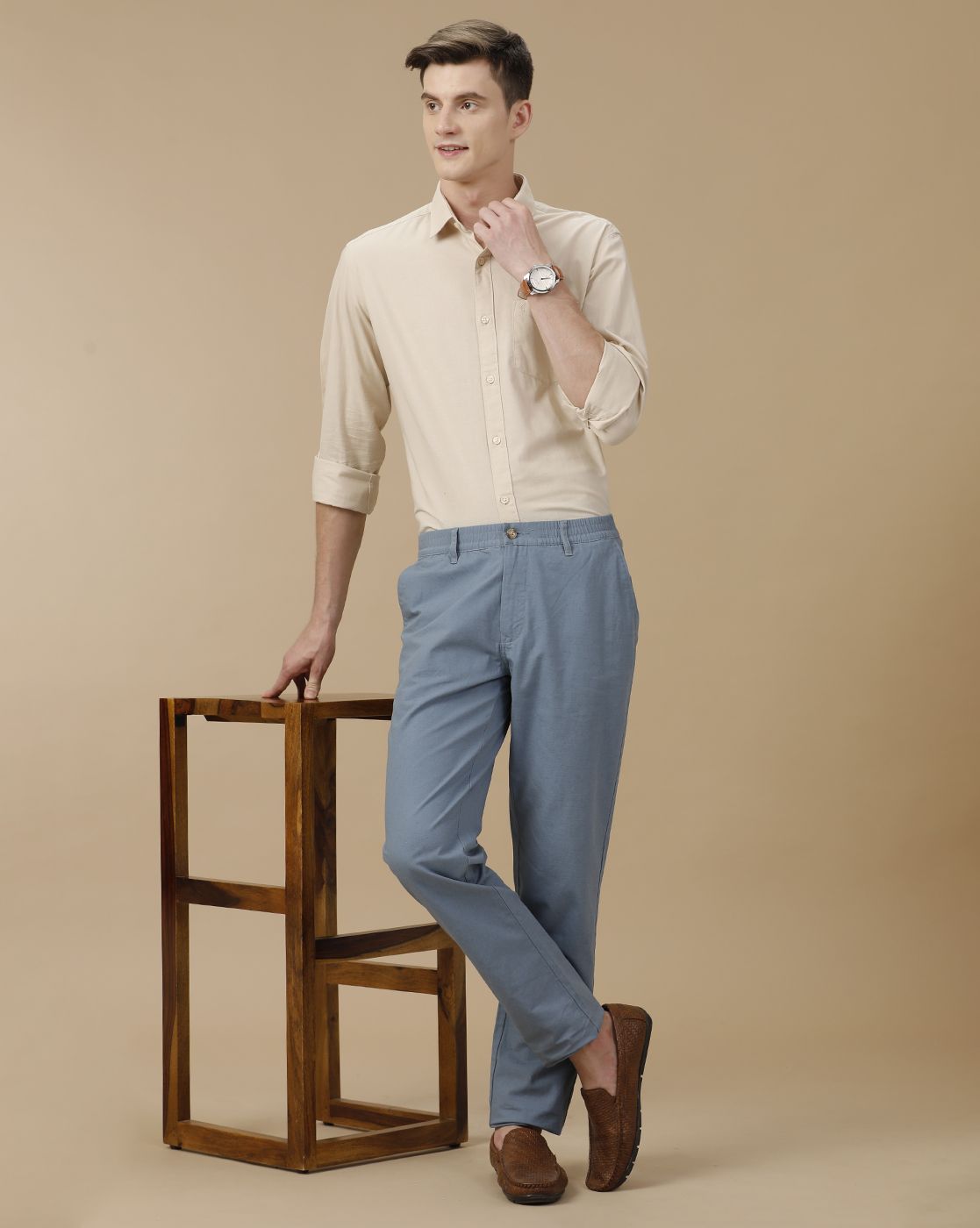 Men's Blended Linen Beige Solid Contemporary Fit Full Sleeve Casual Shirt