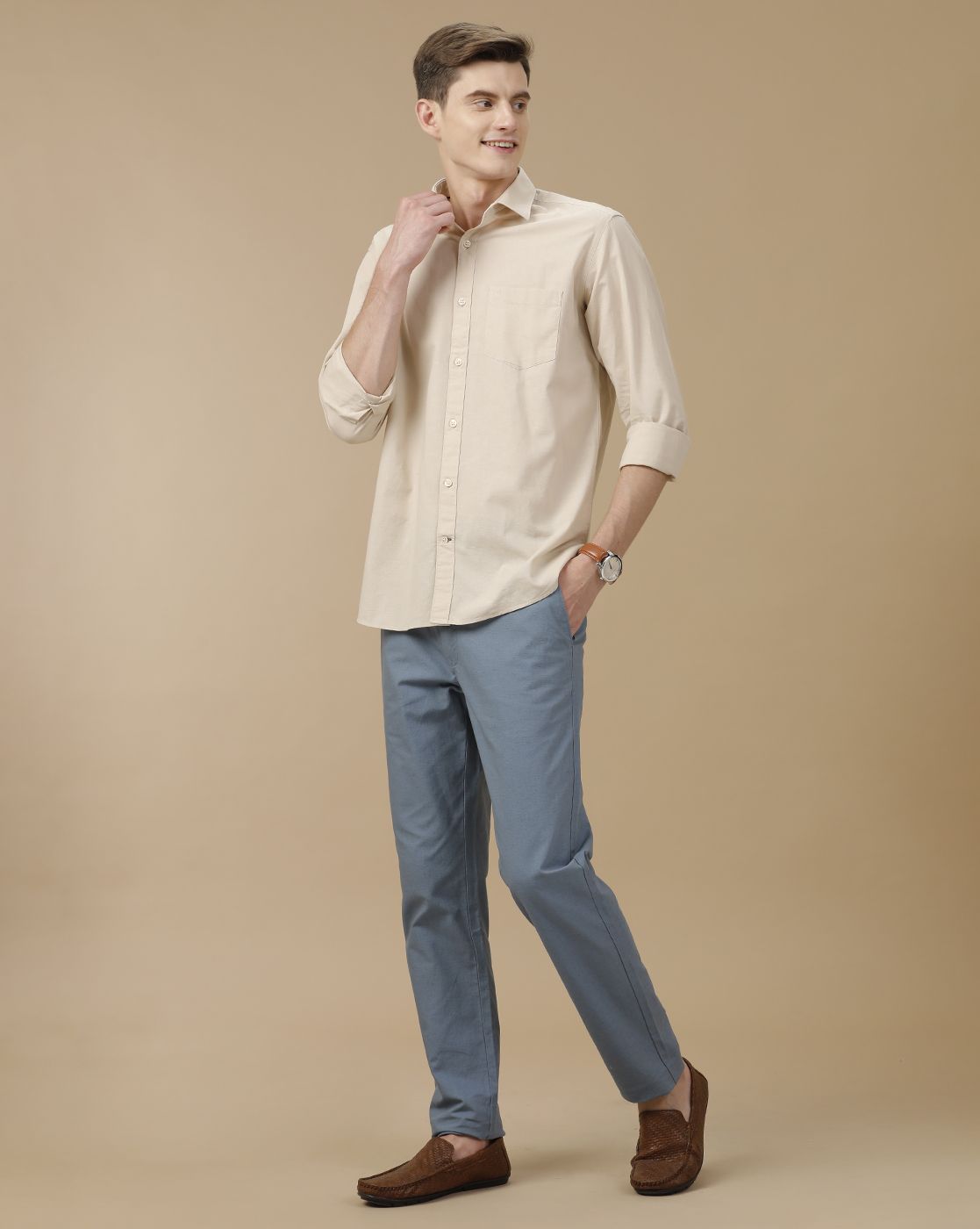 Men's Blended Linen Beige Solid Contemporary Fit Full Sleeve Casual Shirt