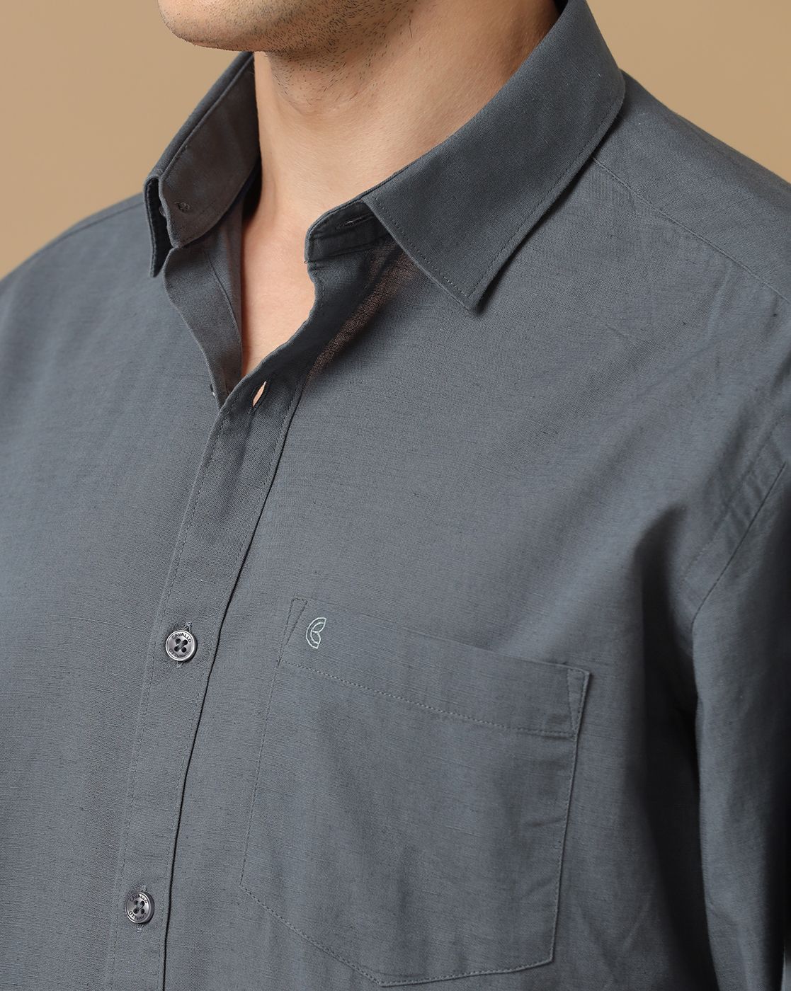 Men's Blended Linen Grey Solid Contemporary Fit Full Sleeve Casual Shirt