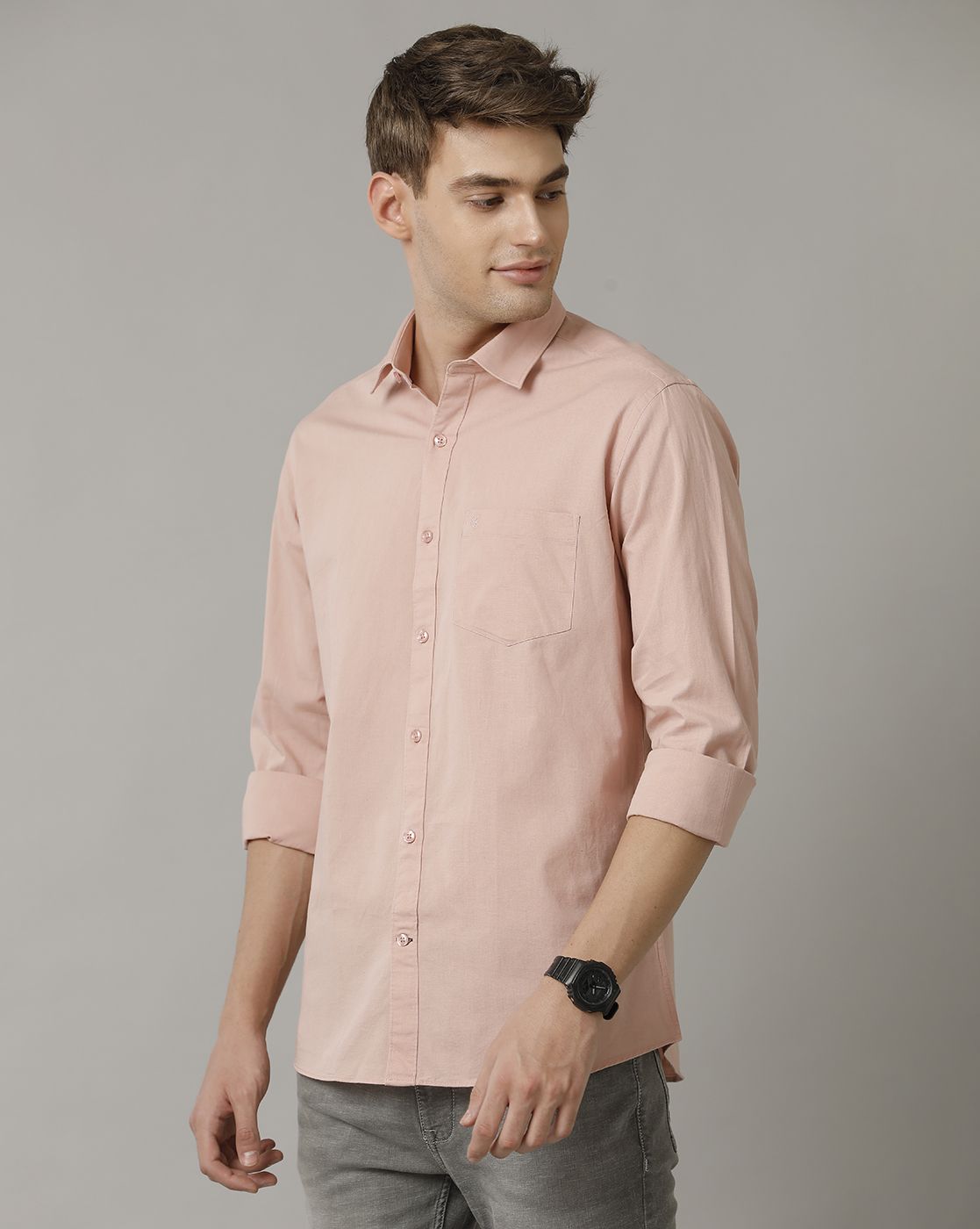 Men's Blended Linen Peach Solid Contemporary Fit Full Sleeve Sleeve Casual Shirt