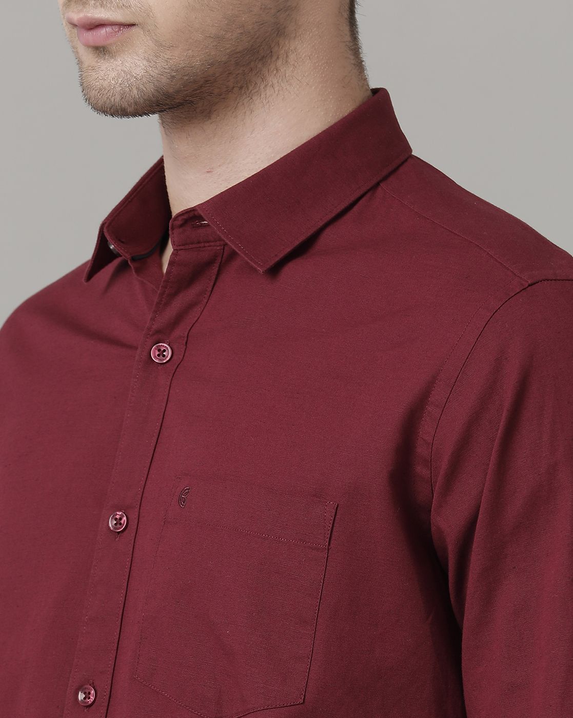 Men's Blended Linen Maroon Solid Contemporary Fit Full Sleeve Sleeve Casual Shirt