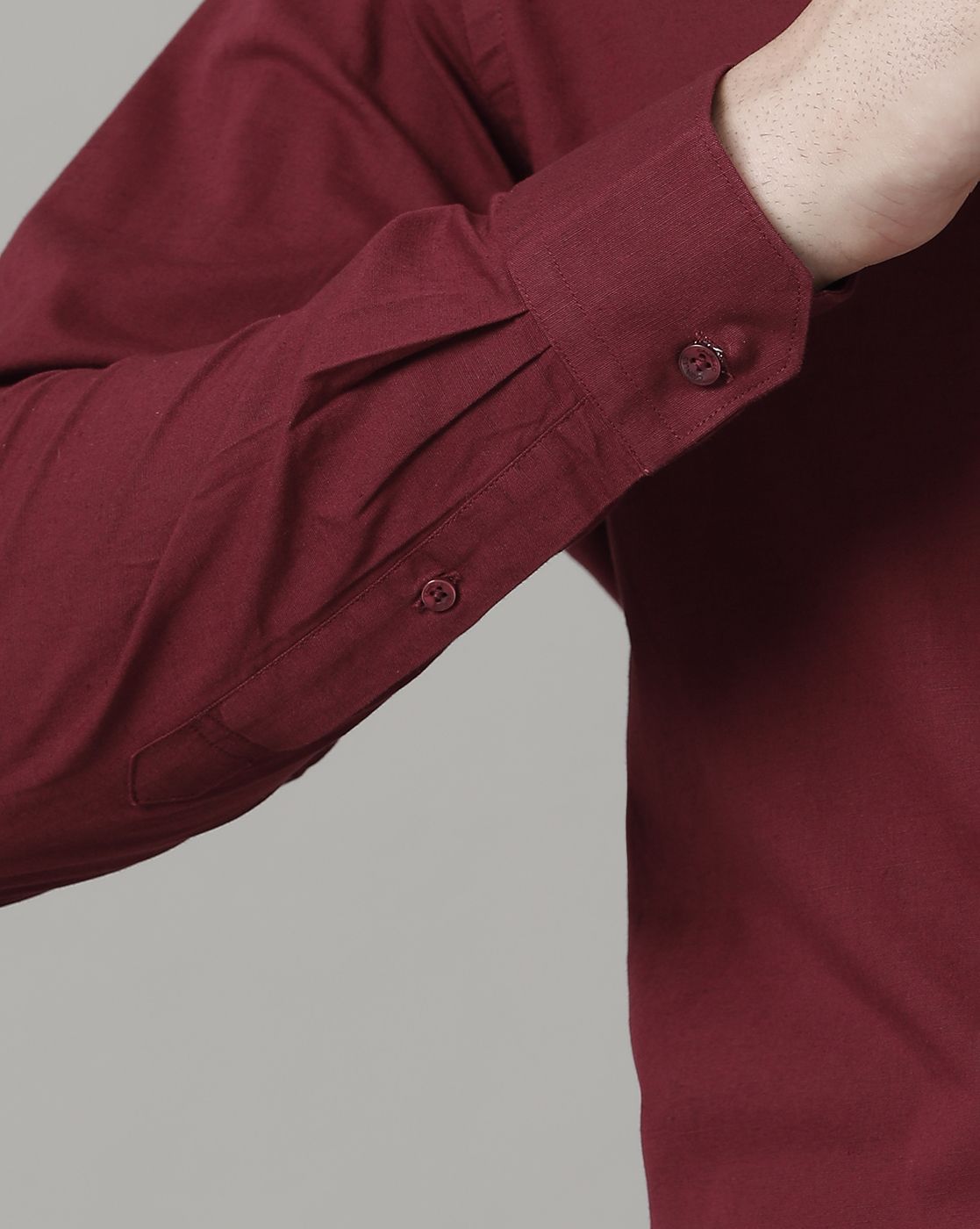 Men's Blended Linen Maroon Solid Contemporary Fit Full Sleeve Sleeve Casual Shirt
